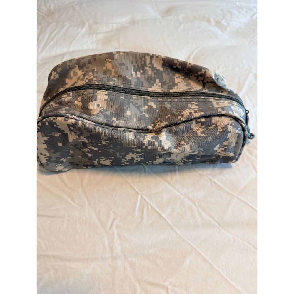 Sandpiper of California Digital Camo Utility Bag
